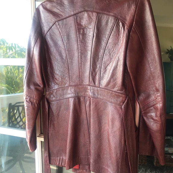 Norwest Leather Works LTD
Women’s burgundy leather jacket - small - Picture 2 of 5
